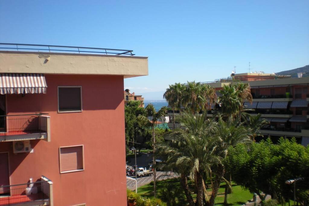 Le Temps Retrouve Sorrento Exterior photo
